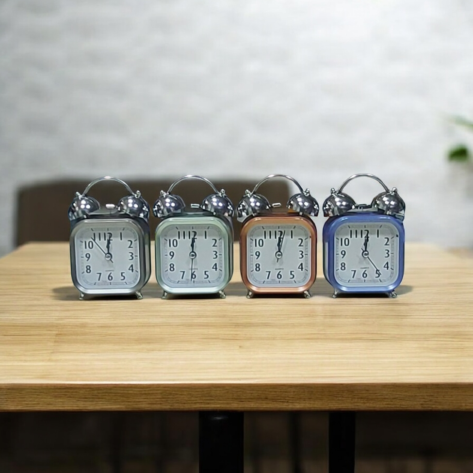 ساعت  بدنه پلاستیکی  رومیزی برند کوارتز.QUARTZ