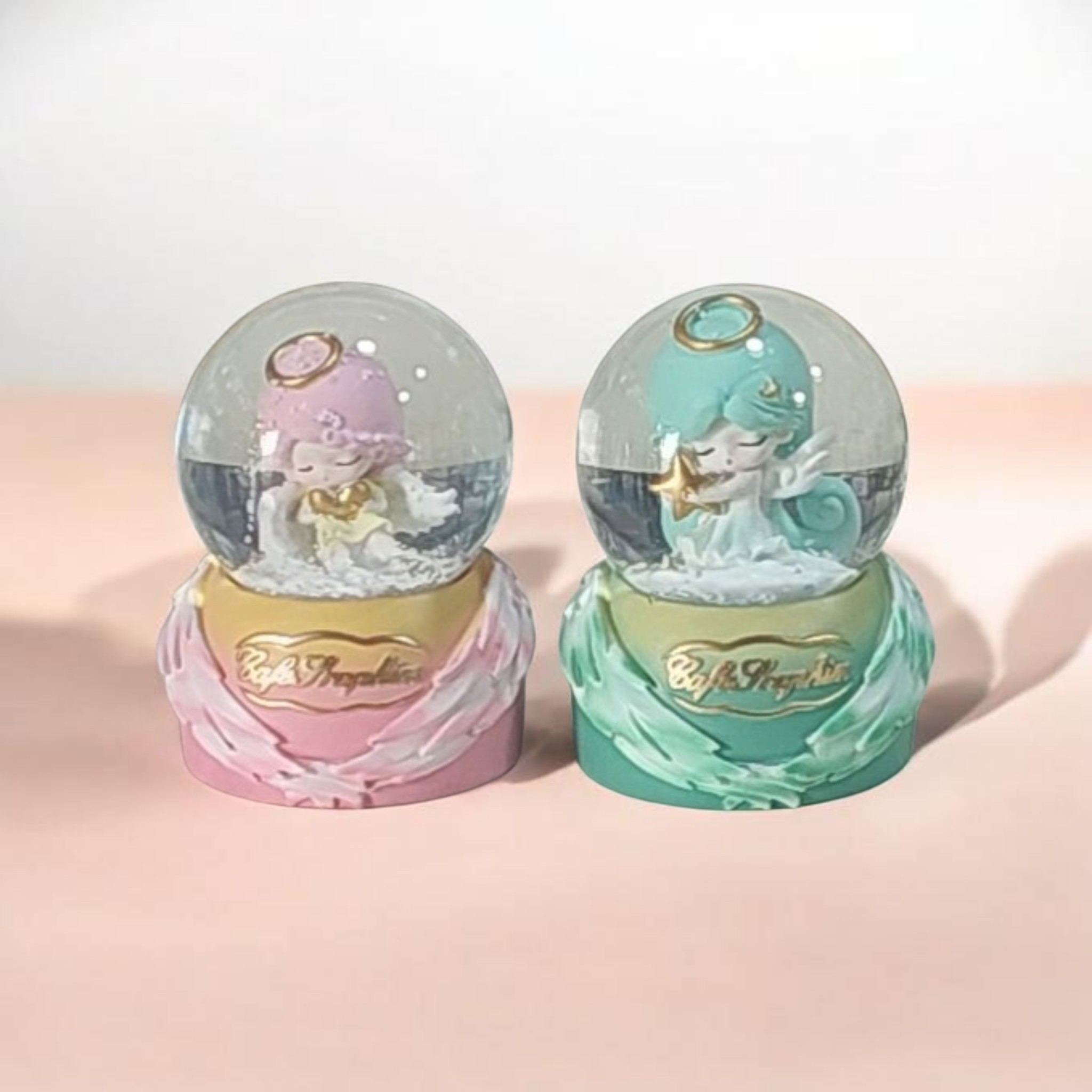 گوی چراغ دار طرح دختر( فرشته ) .سایز کوچک
